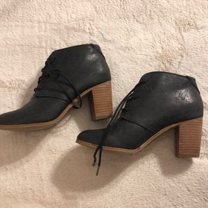 Toms Black Booties